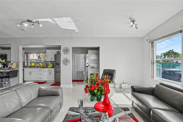 3538 SW 87th Ct, Miami, FL 33165