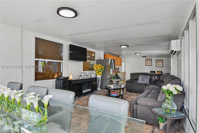 3538 SW 87th Ct, Miami, FL 33165