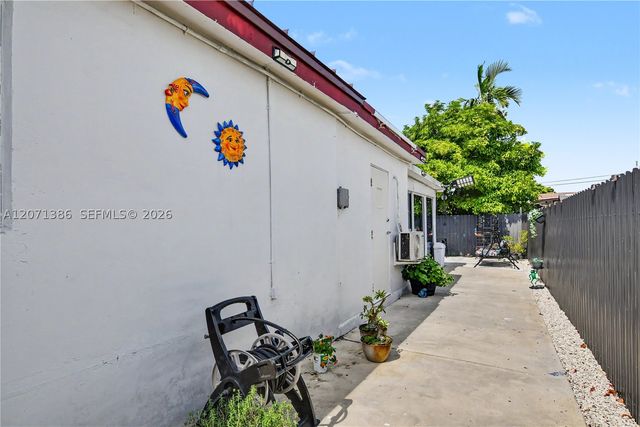 3538 SW 87th Ct, Miami, FL 33165