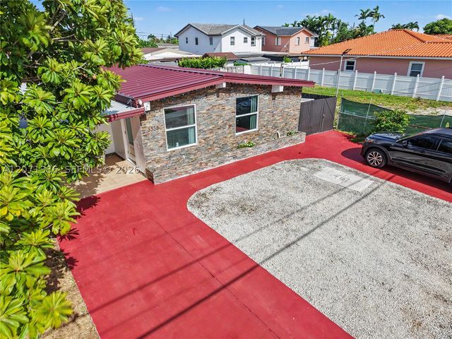 3538 SW 87th Ct, Miami, FL 33165