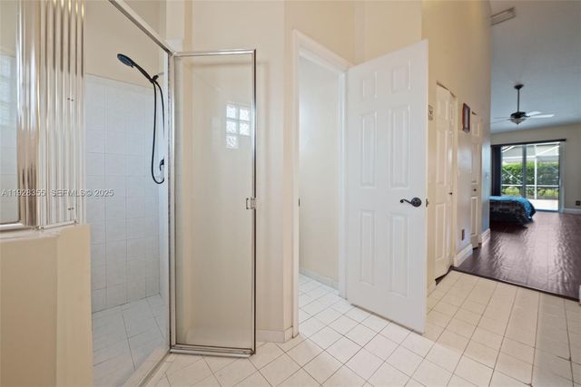 600 E Cypress Pointe Dr E, Pembroke Pines, FL 33027