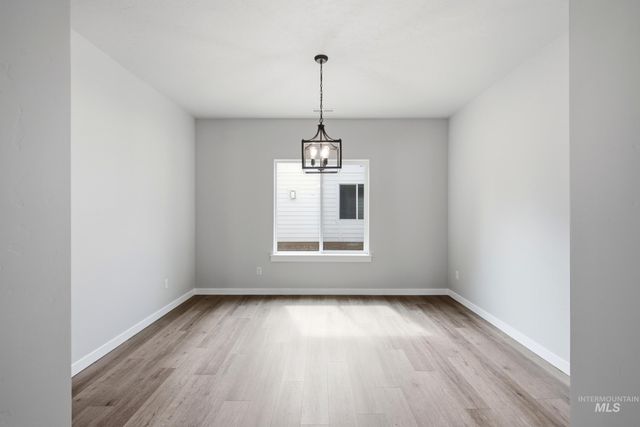 5032 S Bleachfield Ave, Meridian, ID 83642