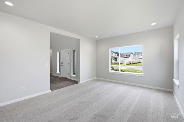 5032 S Bleachfield Ave, Meridian, ID 83642