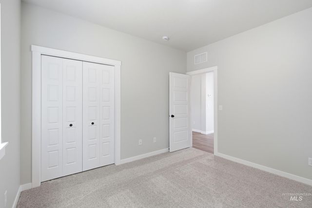5032 S Bleachfield Ave, Meridian, ID 83642