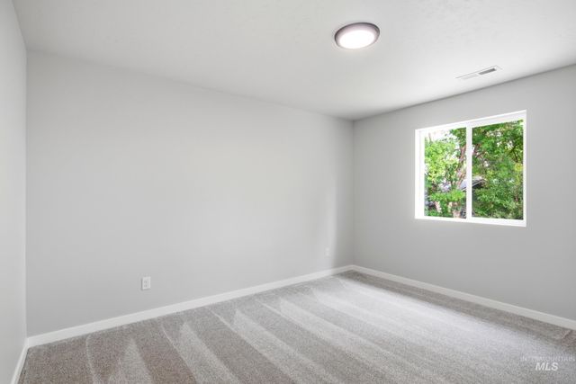 5032 S Bleachfield Ave, Meridian, ID 83642