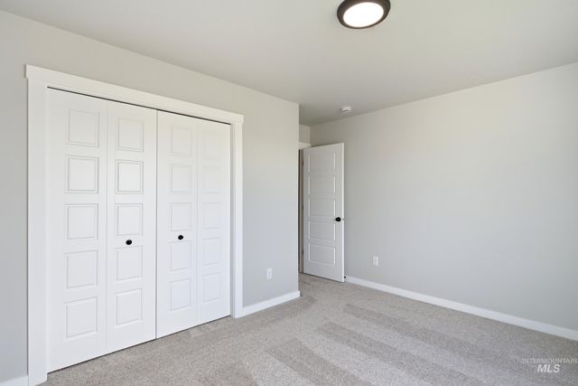 5032 S Bleachfield Ave, Meridian, ID 83642