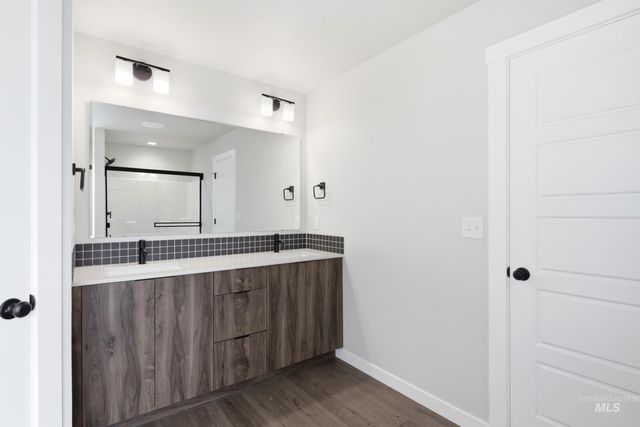 5032 S Bleachfield Ave, Meridian, ID 83642
