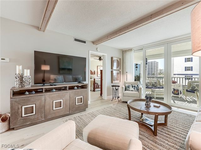7000 Estero BLVD 102, Fort Myers Beach, FL 33931