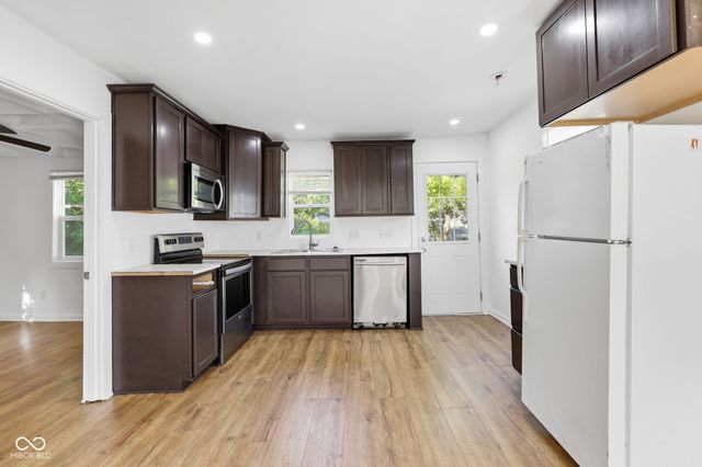 3813 Saint Charles Street, Anderson, IN 46013