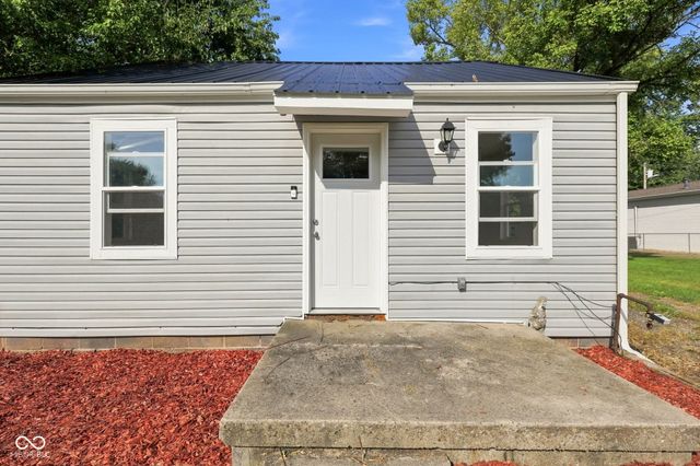 3813 Saint Charles Street, Anderson, IN 46013