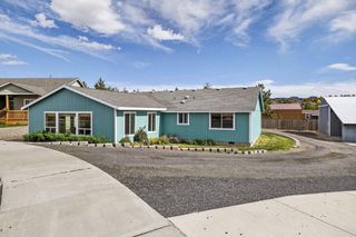 849 SE Dacotah Court, Madras, OR 97741