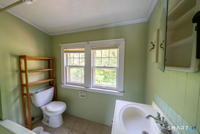 49 Meadow Street, East Haven, CT 06512