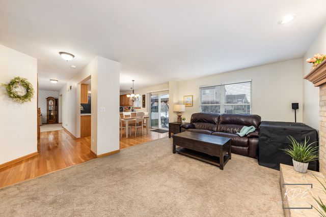 1711 Red Maple Drive, Plainfield, IL 60586