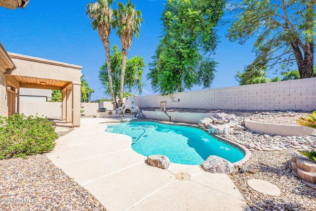 875 W Aloe Place, Chandler, AZ 85248