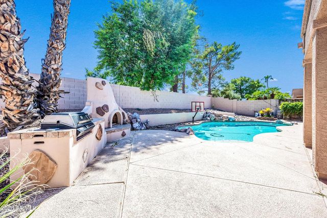 875 W Aloe Place, Chandler, AZ 85248