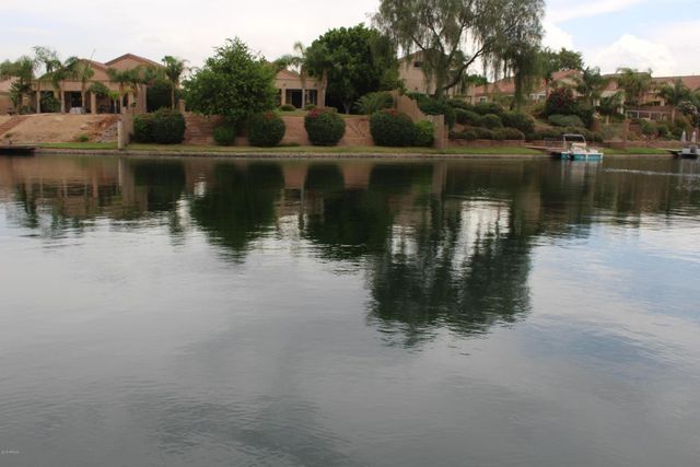 875 W Aloe Place, Chandler, AZ 85248