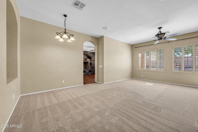 875 W Aloe Place, Chandler, AZ 85248