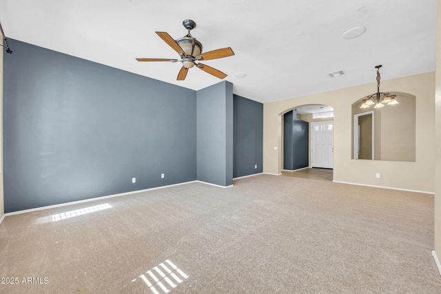 875 W Aloe Place, Chandler, AZ 85248