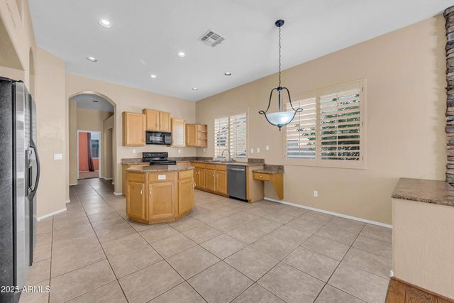 875 W Aloe Place, Chandler, AZ 85248