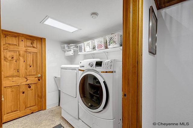 5907 TOWNSEND PL, Cheyenne, WY 82009
