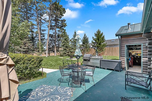 5907 TOWNSEND PL, Cheyenne, WY 82009