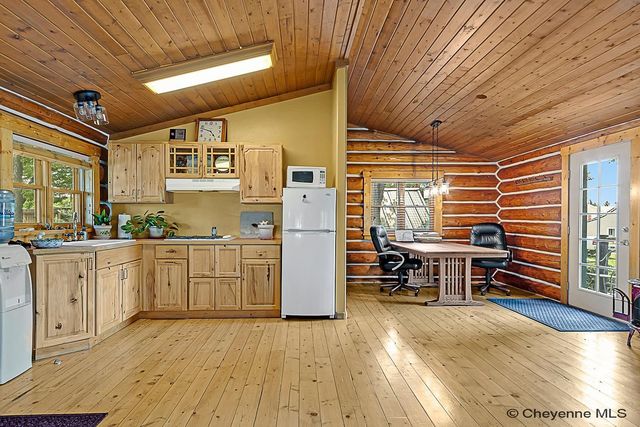 5907 TOWNSEND PL, Cheyenne, WY 82009