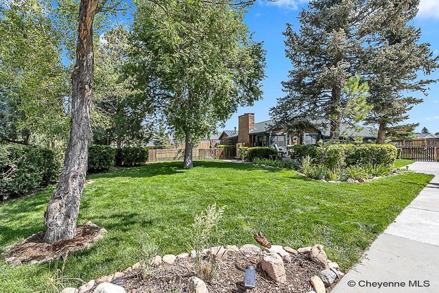 5907 TOWNSEND PL, Cheyenne, WY 82009