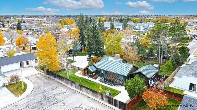 5907 TOWNSEND PL, Cheyenne, WY 82009