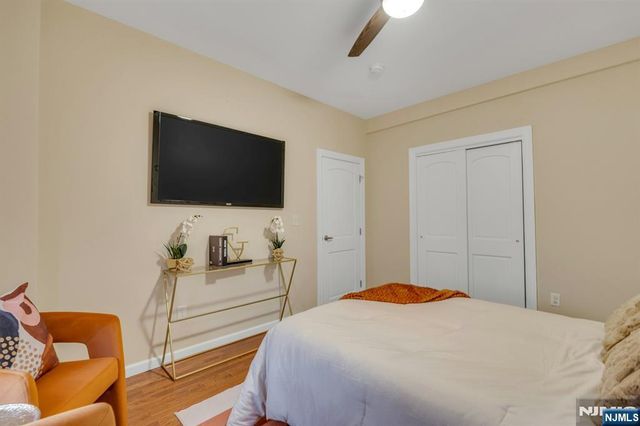 255 Lafayette Place 2E, Englewood, NJ 07631