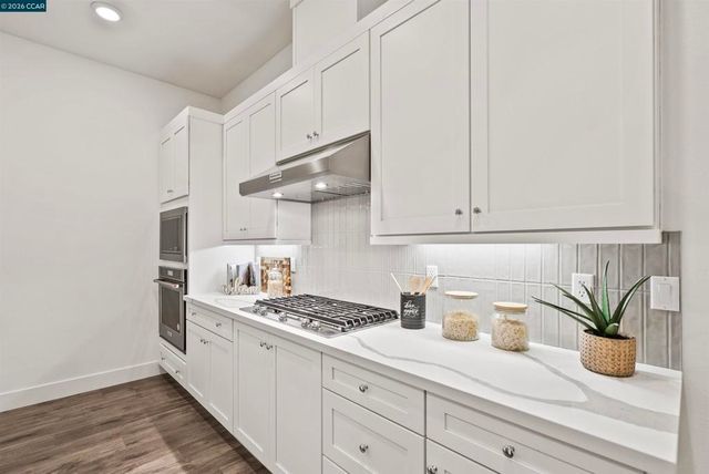 1112 Althea Terrace 4, Sunnyvale, CA 94086