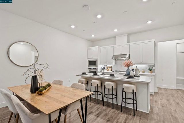 1112 Althea Terrace 4, Sunnyvale, CA 94086