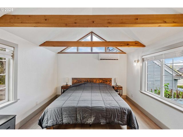 851 S 1ST Ave, Coquille, OR 97423