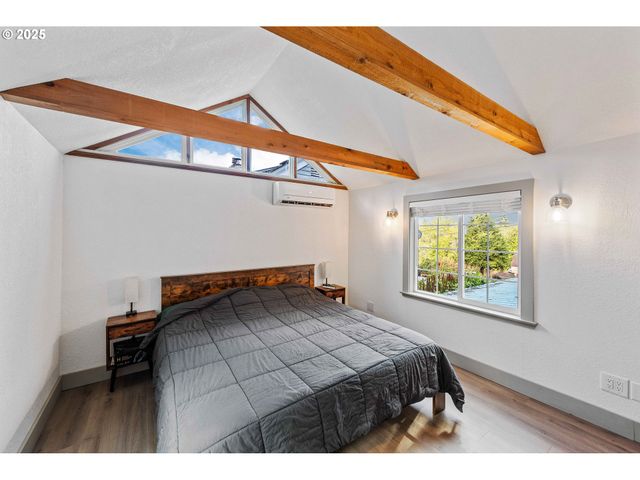 851 S 1ST Ave, Coquille, OR 97423