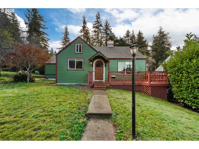 851 S 1ST Ave, Coquille, OR 97423