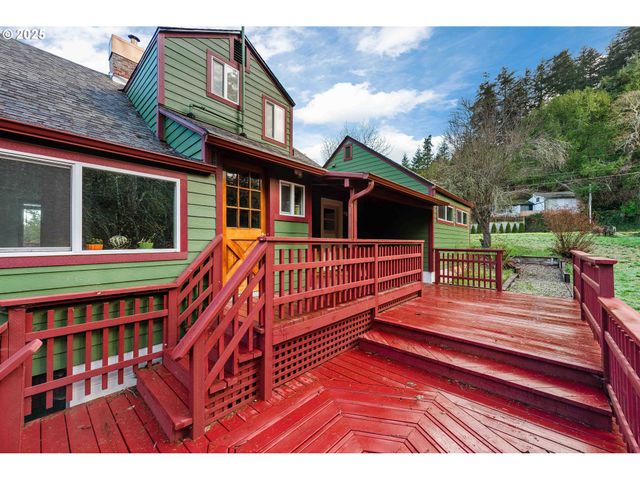 851 S 1ST Ave, Coquille, OR 97423