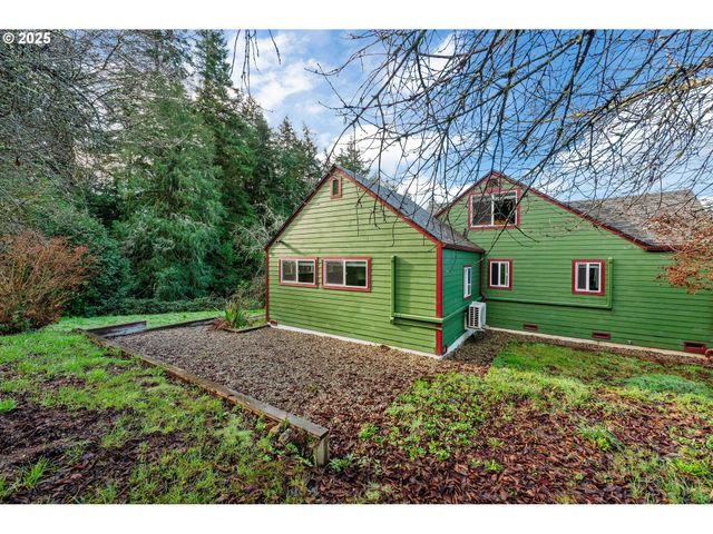 851 S 1ST Ave, Coquille, OR 97423