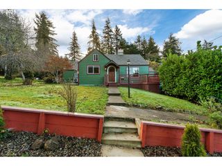 851 S 1ST Ave, Coquille, OR 97423