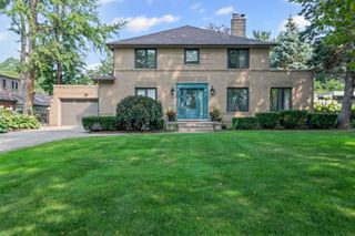 15215 Windmill Pointe Drive, Grosse Pointe, MI 48230