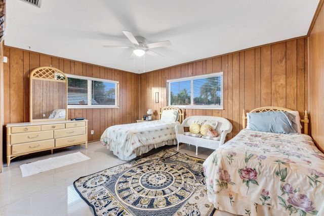 4490 NW 43rd Street, Lauderdale Lakes, FL 33319