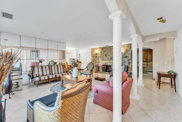 4490 NW 43rd Street, Lauderdale Lakes, FL 33319