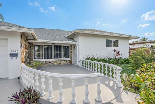 4490 NW 43rd Street, Lauderdale Lakes, FL 33319