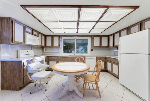 4490 NW 43rd Street, Lauderdale Lakes, FL 33319