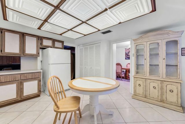 4490 NW 43rd Street, Lauderdale Lakes, FL 33319