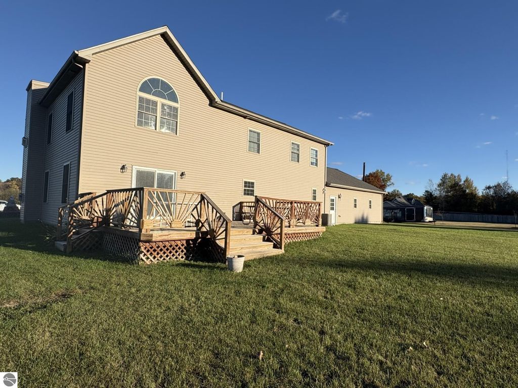 Image 38 of property listing at 99 N Alamando Road, Shepherd, MI 48883