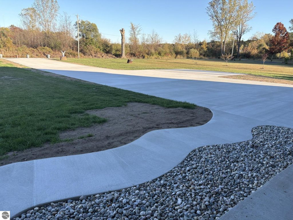 Image 42 of property listing at 99 N Alamando Road, Shepherd, MI 48883