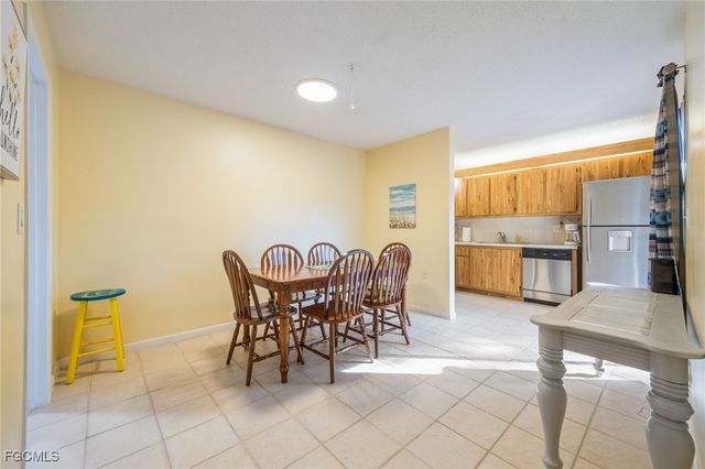 1550 Park Meadows DR 2, Fort Myers, FL 33907