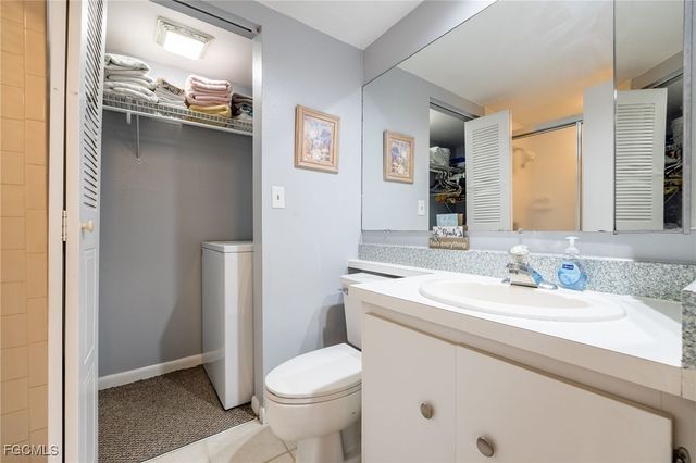 1550 Park Meadows DR 2, Fort Myers, FL 33907