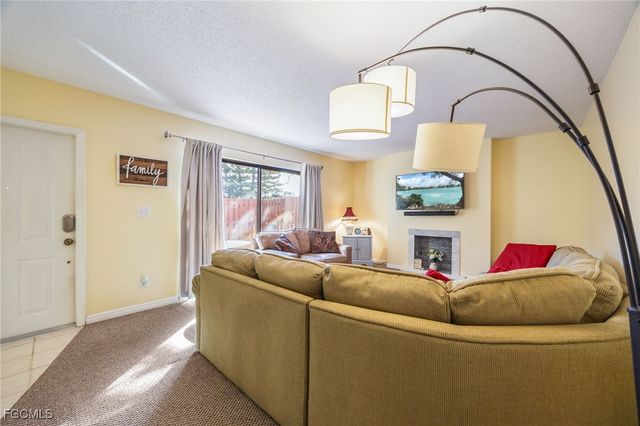 1550 Park Meadows DR 2, Fort Myers, FL 33907