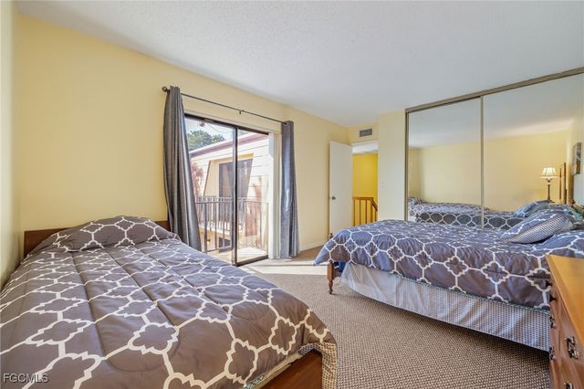 1550 Park Meadows DR 2, Fort Myers, FL 33907