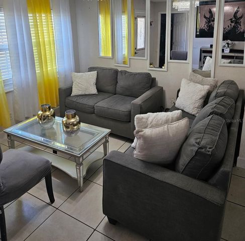 553 ROBIN HILL CIRCLE, Brandon, FL 33510